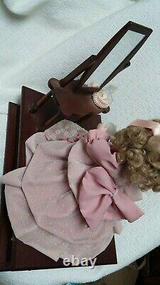 Belle Boîte De Musique De Style Antique Française Dressing Table Doll, Automaton Doll