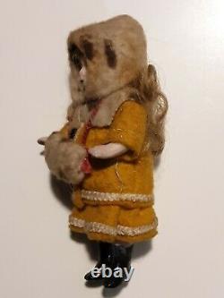Belle Miniature En Porcelaine Bisque Allemand Antique Dolls Doll House Original