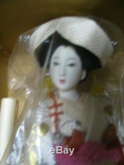 Belle Poupée Geisha - Ventilateurs Traditionnels-porcelaine, Authentique, Exquise, Vintage