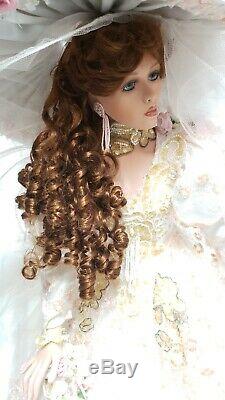 Belle Rustie Victorienne Vintage 003/150 36 Porcelain Doll Avec Support