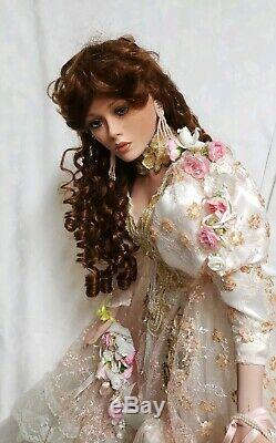 Belle Rustie Victorienne Vintage 003/150 36 Porcelain Doll Avec Support