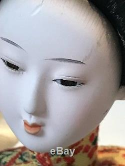 Belle Vintage Japonais Porcelaine Poupées Oeil De Verre En Soie Sat & Debout