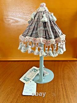 Belle poupée Steiner repro 20, 1992 par Barbara OTA avec 11 parasol fantaisie
