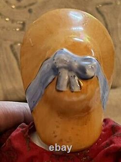 Belle poupée allemande en porcelaine Hertwig Bonnet Head rare de taille de vitrine 13.5