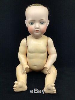 Big Bahr Et Proschild Baby Doll. 22 De Haut. Tête Buste En Biscuit De Porcelaine