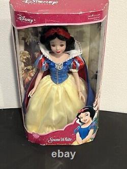 Collection de poupées Barbie vintage et porcelaine Disney Blanche-Neige NIB 15 pouces en lot