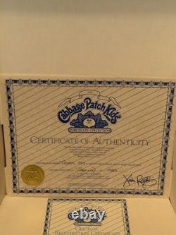 Collection porcelaine Cabbage Patch Kids 1985 poupée vintage boîte d’origine étiquettes certificat d’authenticité