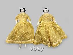 Deux anciennes poupées Kestner en porcelaine plate allemande des années 1860, assorties