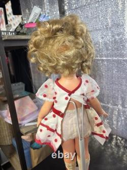 Ensemble de 7 poupées Shirley Temple 8 Idéal 1982 Vintage avec tenues internationales et thématiques