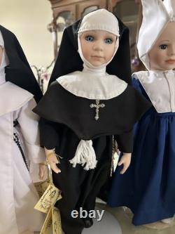 Ensemble de 7 poupées en porcelaine Vintage Kingstate 19 Nonne et Sœur