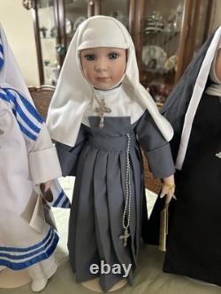 Ensemble de 7 poupées en porcelaine Vintage Kingstate 19 Nonne et Sœur