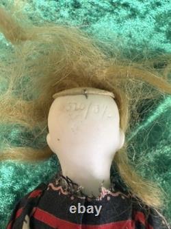 Ensemble de cuisine de maison de poupée en fonte Vintage Arcade avec poupées en biscuit et miniatures