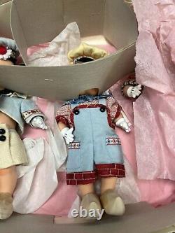Ensemble de poupées classiques très rares des Trois Petits Cochons de Madame Alexander, style rétro.