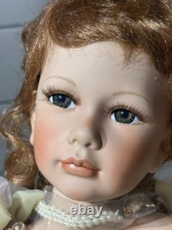 Ensemble de poupées en porcelaine Geppedo Elizabeth et Shelly 27'' et 11''