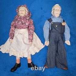 Ensemble de poupées en porcelaine Vintage William Wallace Jr. grand-père et grand-mère avec accessoires