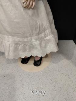 Étonnante poupée en tête de bisque Handwerck 119-13 de 26 pouces sur un grand corps d'origine