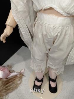 Étonnante poupée en tête de bisque Handwerck 119-13 de 26 pouces sur un grand corps d'origine