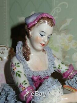 Exquis Vintage La Lettre Irlandaise Dresde Lady Figurine En Porcelaine