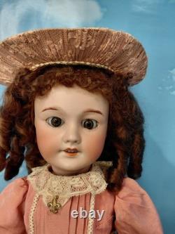 Fabulous 18 SFBJ Unis France 301 Taille 7, Merveilleux Costume Antique