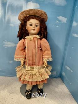 Fabulous 18 SFBJ Unis France 301 Taille 7, Merveilleux Costume Antique