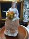 Figurine De Poup&eacute;e En Porcelaine Vintage Vendeuse De Melons