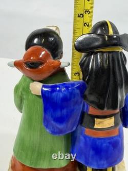 Figurine en porcelaine vintage Royal Seoul #113 représentant un garçon et une fille coréens asiatiques en costume traditionnel