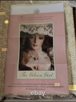 Franklin Mint Gibson Girl Tea au Ritz Collection Héritage Gold Standard dol