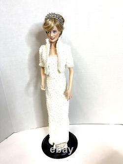 Franklin Mint Poupée Portrait en Porcelaine de la Princesse Diana, Dame de Galles, 17 pouces, Vintage