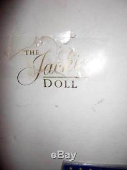 Franklin Mint Vintage 1990 Belle Porcelaine 15 Jackie Doll
