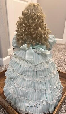 Galerie Mondiale MELANY Poupée en porcelaine Patricia Loveless BOÎTE & COA #313/2000 20