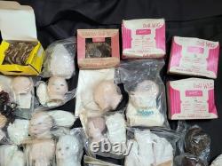 Grand Lot de Têtes en Bisque de Poupées Vintage, Parties de Corps et Quelques Perruques