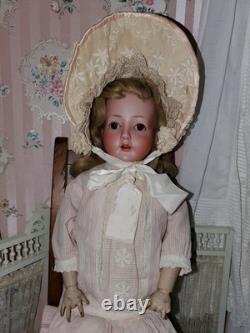 Grande poupée ancienne en biscuit allemand Revalo de 27 pouces par Gebruder Ohlhaver