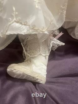 Gwen Ross – Nom de la poupée – Poupée en porcelaine vintage – Franchise/Collection – Édition ouverte