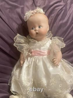 Gwen Ross – Nom de la poupée – Poupée en porcelaine vintage – Franchise/Collection – Édition ouverte