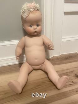 Gwen Ross – Nom de la poupée – Poupée en porcelaine vintage – Franchise/Collection – Édition ouverte