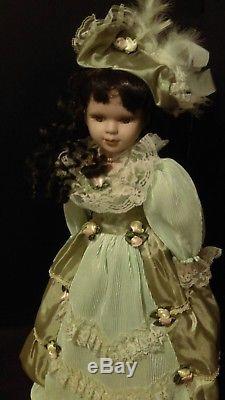 Haunted Antique / Vintage Porcelain Spirit Activité Dollanique Paranormal