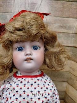 Kestner 168. 19,5 Costume endommagé et magnifique