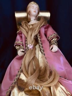 LA POUPÉE DE VOS RÊVES ! Belle au bois dormant / porcelaine vintage 24v Rien ne lui arrive à la cheville