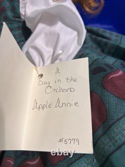 LE FABRICANT DE POUPEES VTG Apple Annie et Apple Andy Ensemble EN PORCELAINE COMPLÈTE Par Linda Rick
