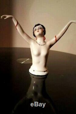 La Moitié Allemande Vintage Doll Pincushion / Porcelaine Flapper Lady Arms Away (# 9703)