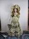 La Collection Knightsbridge : Grande Poup&eacute;e En Porcelaine De 44 Cm, Style Victorien, Avec Chapeau Et Parapluie