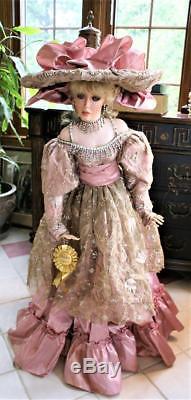 Lexis Édition Limitée Vintage Par Rustie Doll / 42 Tall / Beautiful Dress & Hat