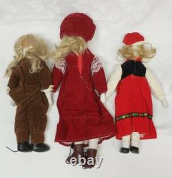 Lot de 4 poupées anciennes vintage en porcelaine blanche, robes rouges, de 14, 15, 18 et 19 pouces de haut
