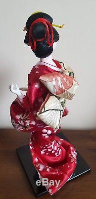 Magnifique Poupée Vintage En Porcelaine De Japon, Verre, Yeux, Soie, Kimono Rouge, Geisha