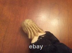 Maison de poupée : Poupée en porcelaine vintage, belle dame blonde en robe noire, fabriquée à la main