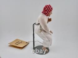 Maison de poupée vintage GRANDPA Poupée assise en porcelaine FAITE MAIN Artisan Parker Levi NOS