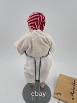 Maison de poupée vintage GRANDPA Poupée assise en porcelaine FAITE MAIN Artisan Parker Levi NOS