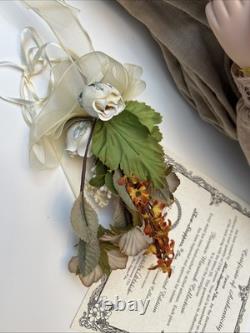 NIB Vintage Show Stoppers Inc. 26 Poupée en Porcelaine Fawne Avec Boîte d'Origine + COA