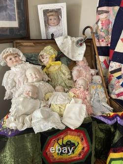 Neuf poupées antiques/vintage uniques à trois visages : heureuse, en pleurs, endormie, plus beaucoup de tissus