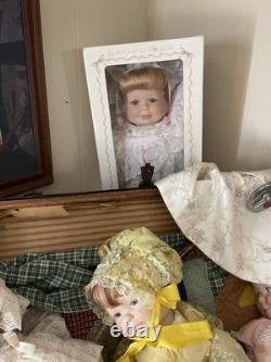 Neuf poupées antiques/vintage uniques à trois visages : heureuse, en pleurs, endormie, plus beaucoup de tissus